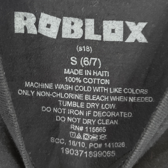 Roblox Black T-Shirt - Picture 4 of 5